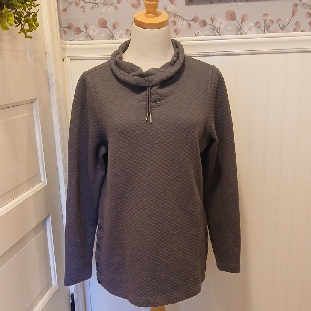 Gray Women's Quilted Sweater